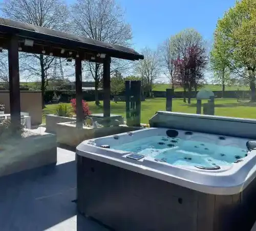 Expert Spa Sales and Setup Services