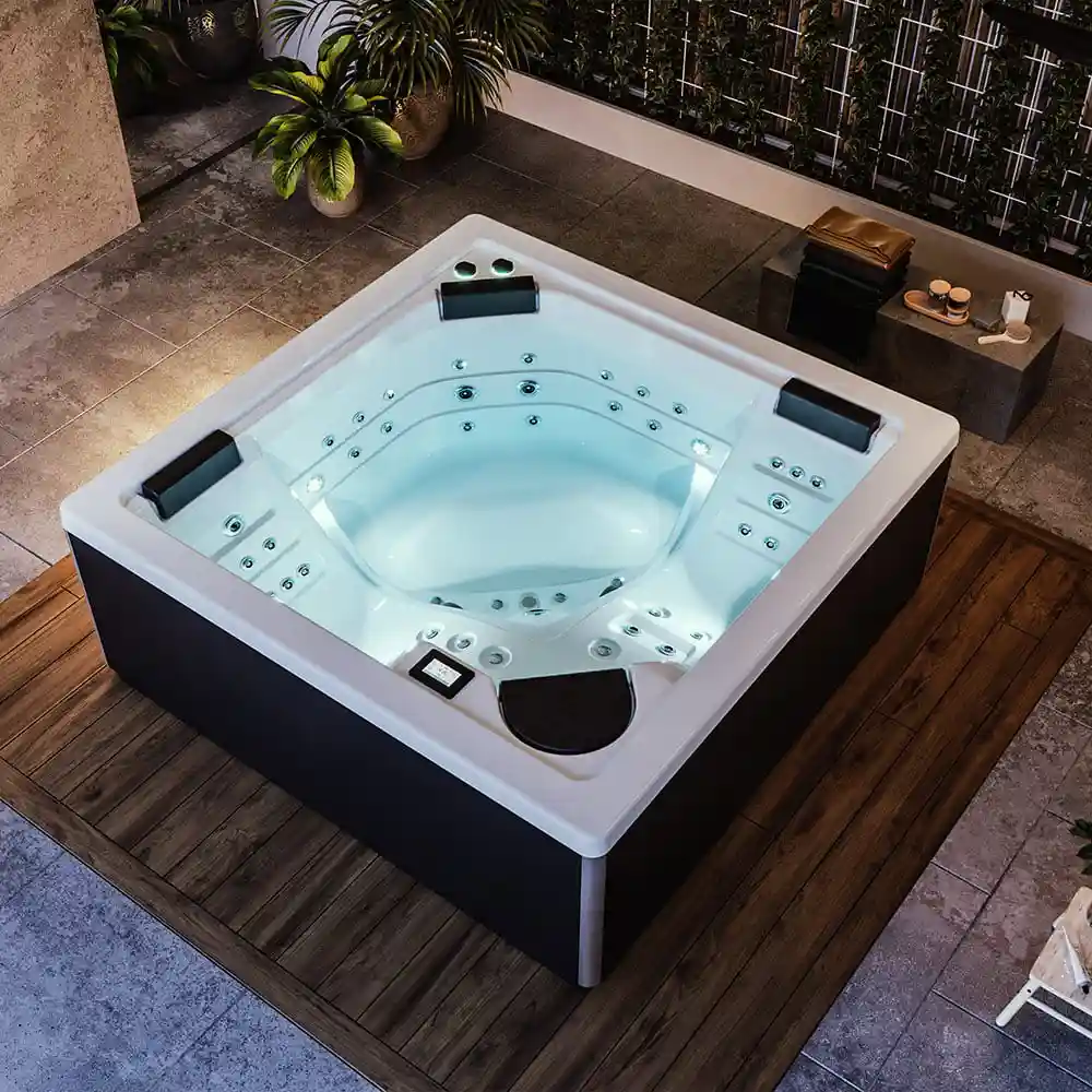 modern hot tub in fort lauderdale south east florida