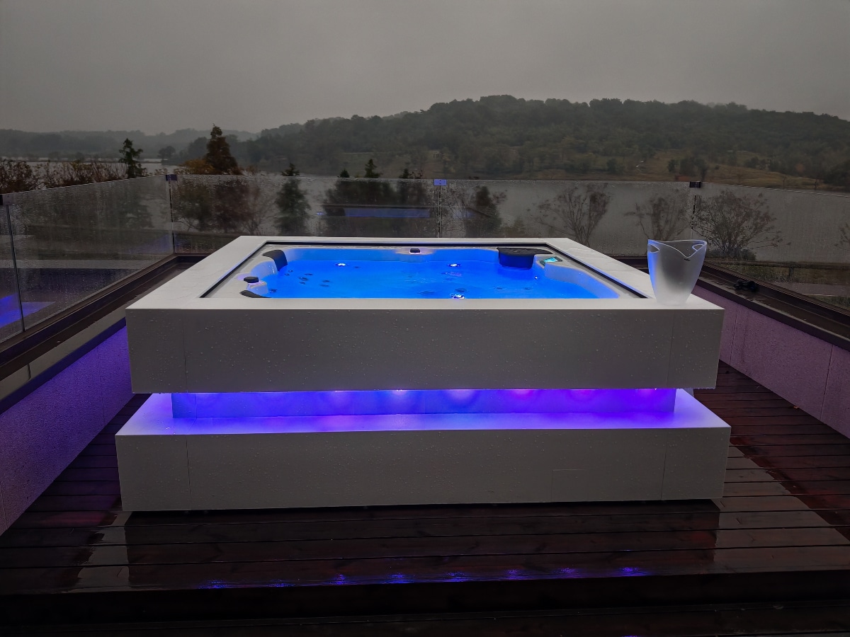 modern luxury hot tubs miami
