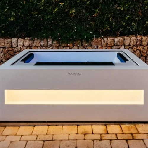 The Power of Light & Water to Unwind