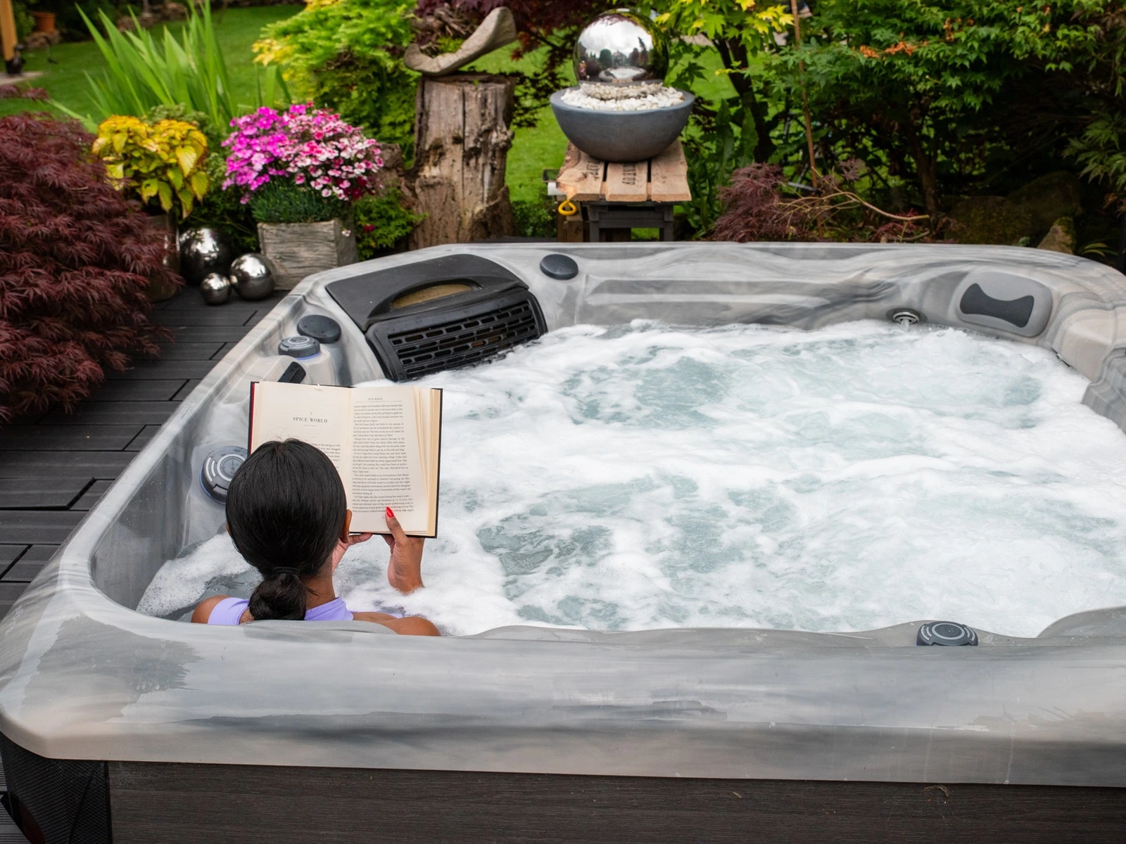 Inground Hot Tub Miami – Custom Installation Guide