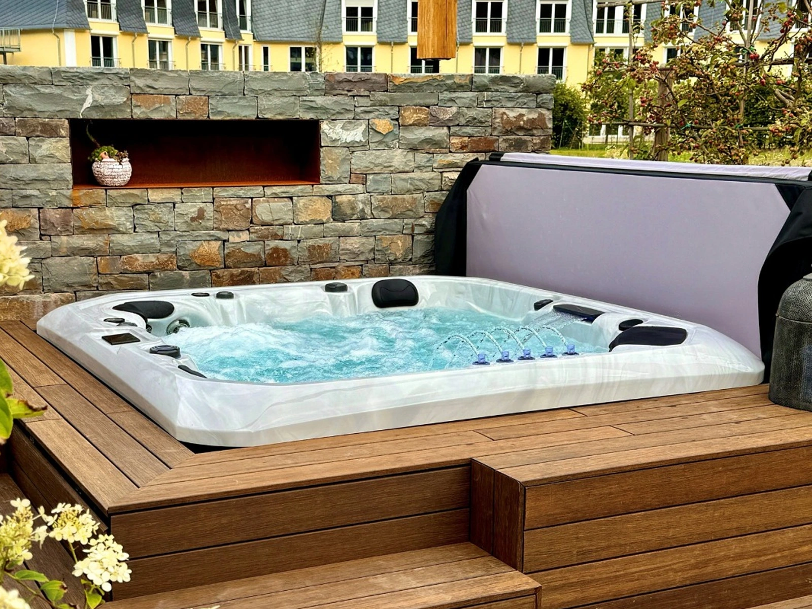 Semi Inground Hot Tub Fort Lauderdale